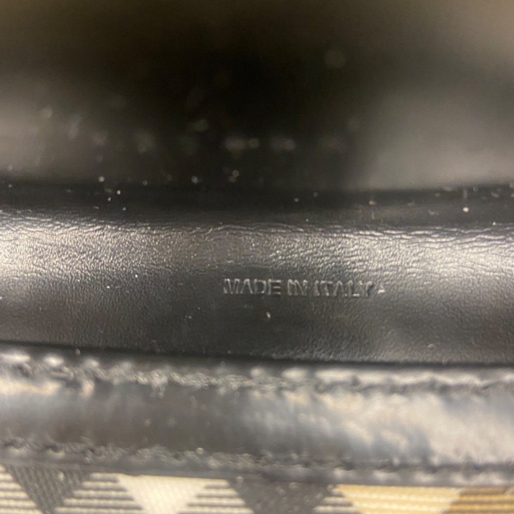 Burberry Wallet - Picture 6 of 6